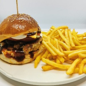 Crispy Chicken Protein Burger